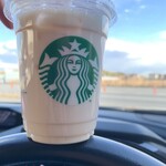 スターバックスコーヒー - ドリンク写真:いちごと桜のラテ