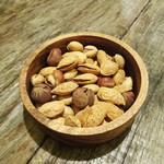 ビストロ　アンコニュ - 殻付きナッツ３種