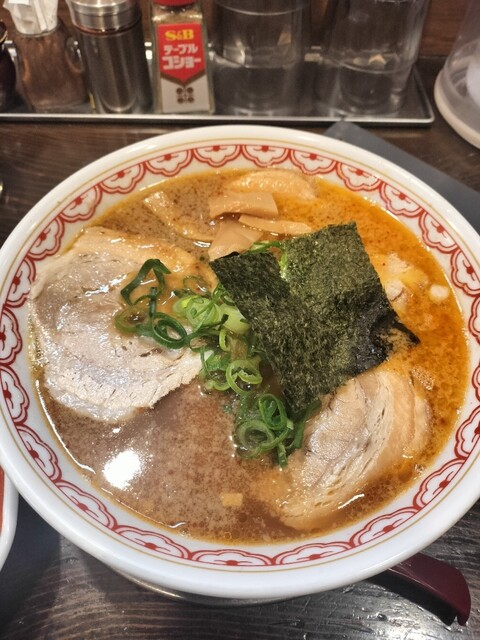 新店】カップ麺にもなった名店「らーめん杉千代（すぎちよ）」が
