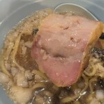 いかれたヌードル フィッシュトンズ - 吊るし焼きチャーシュー