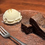 極み焼肉ホルモン 清司 - 