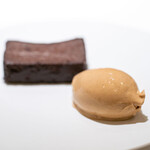 レストラン オオツ - 2025.2 アールグレイのアイスクリーム チョコレートケーキ