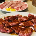 焼肉ホルモン処じゅうとく - 