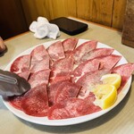 焼肉ホルモン処じゅうとく - 