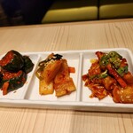 知多牛焼肉と馬肉 虹 - 