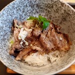 豚骨清湯・自家製麺 かつら - 