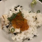 能加万菜 と成屋 - イクラをのせると、また美味しい