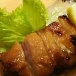 たば田 - 鳥の赤味噌浸け焼き980円
      