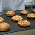 Haruka Murooka - 北海道インカのめざめの焼き立てフォカッチャ