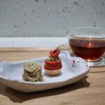 Haruka Murooka - いちごマカロン/和栗モンブラン