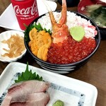 市場食堂 味処たけだ   - 