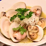 Femme de bateau Aoki - 【強肴】はまぐりの酒蒸し