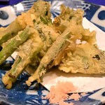 Femme de bateau Aoki - 【揚げ物】アスパラの天婦羅。