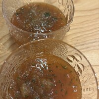 柚木元 - この「ちり酢」がものすごく美味。カドのないまろやかな酸味で何にかけても何でも美味しくしてしまう魔法の調味料。お肉に使っても余るくらいたっぷりあるので茹で野菜や焼き魚にも使い倒し。これだけ売って欲しい！