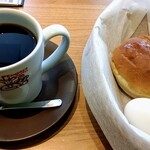 コメダ珈琲店 - コメダブレンド（たっぷりサイズ680円）とモーニングサービス