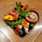 ヴィーノエラーボ - 前菜盛り合わせ
