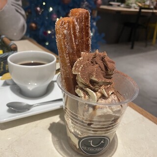 カフェズ キッチン オン ザ テーブル_1