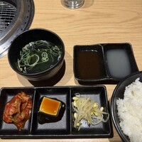 焼肉 淀屋橋 牛の膳 - 