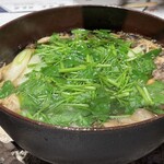 柳家錦 - 鹿肉と猪肉が入ったお鍋も最高でした　焼物がいっぱい出てくるのを知ってはいても、たくさん食べてしまった〜