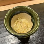 寺子屋 すし匠 - ゆり根と黒鮑入り紅ズワイガニの茶碗蒸し