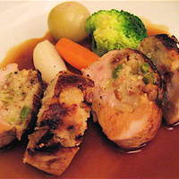 イタリア料理 Trattoria Mezzanino - ホロホロ鳥胸肉のアロスト