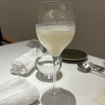 Ristorante Ecru - ノンアルコール、奄美大島でサツマイモとお米乳酸発酵、無脂肪乳で割って