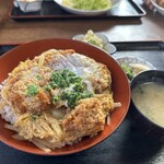 つくみ - 料理写真:かつ丼（メニュー表記はかつ重）