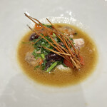 Ristorante Ecru - ▪️Perce
      ノドグロのアクアパッツァ
      セリ（葉と根）
      北海道のアサリ、ドライトマト