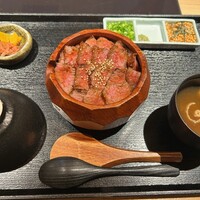 最飛び飛騨牛 しゃぶすき家 馬喰一代 名古屋WEST - 