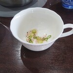 ひとりしゃぶしゃぶ舞 - カップに調味料が入っています☺️