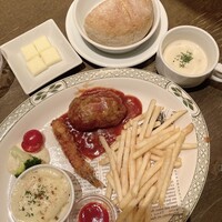 ロウリーズ・ザ・プライムリブ 恵比寿ガーデンプレイス店 - 