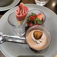 ブッフェアンドカフェ スロープサイドダイナー ザクロ - 