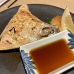 和バル おでこ - 