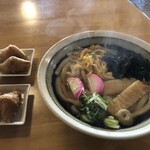 飩平庵 - 具うどん大盛¥520 いなり2皿¥200