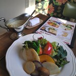 マリーチサーカスカフェ - 