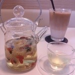 茶緣 - 食後の菊花茶☆綺麗で美味しい～