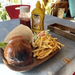 2nd.cafe - 料理写真:浜バーガーのポテト、サラダセット