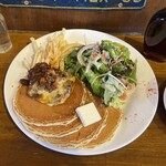 カフェ マチルダ - キーマカレーパンケーキ