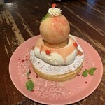 2022年8月　桃のクレームダンジュ