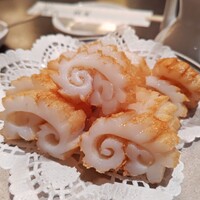 廣東料理 民生 ヒルトンプラザウエスト店 - クルクル♪イカの天ぷら