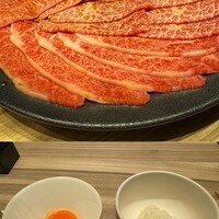 焼肉うしごろ 新宿三丁目店 - ミスジ、特選部位 タレ、厳選赤身 タレ