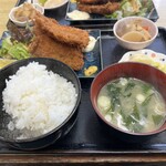 味美食堂 - アジフライ定食
