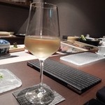 Sushi Dining Kugi - 白ワイン