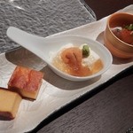 Sushi Dining Kugi - ①先付：玉子焼き・雲丹豆腐・タコ吸盤