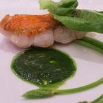 レストランディファランス - ０８）金目鯛、サラダ菜のソース、アスパラ・ソバージュ