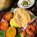 Indian Street Food & Bar GOND - 