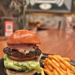 ブラッカウズ - パティーがとにかく旨い！