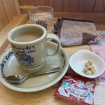 コメダ珈琲店 新百合丘オーパ店 - カフェオレ580円