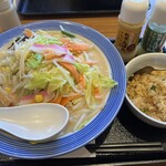 リンガーハット - 料理写真: