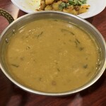 プルジャ ダイニング - ダルカレー